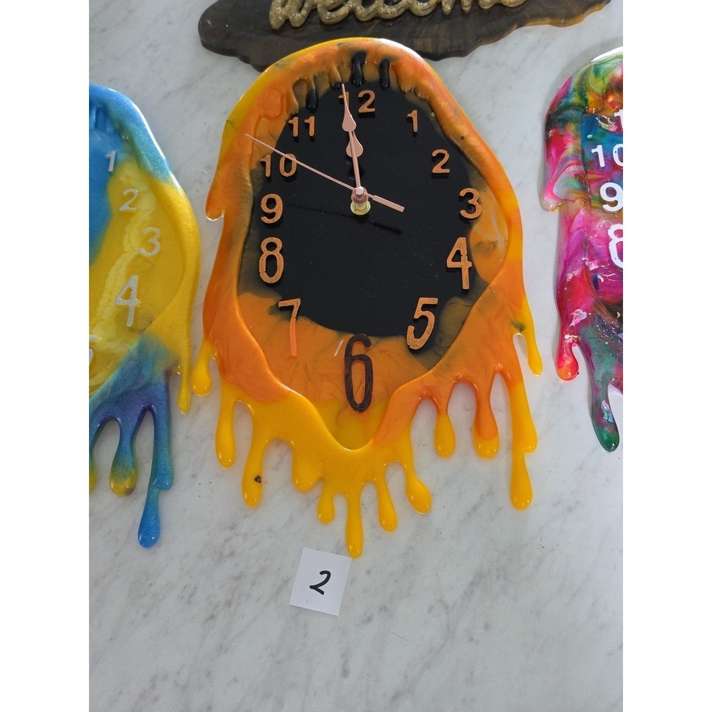 Handmade Resin Dripping Clocks - Picture 4 of 9